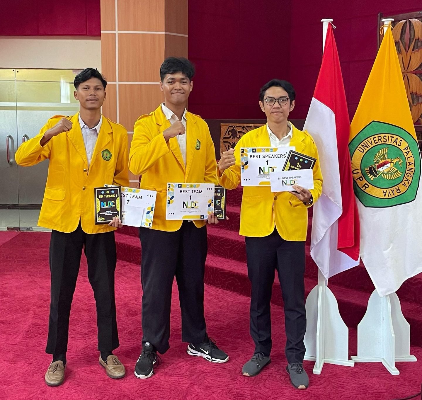 Tim NUDC FISIP UPR Sabet Juara Tingkat Universitas, Salah Satu Debater Raih Predikat Pembicara Terbaik!