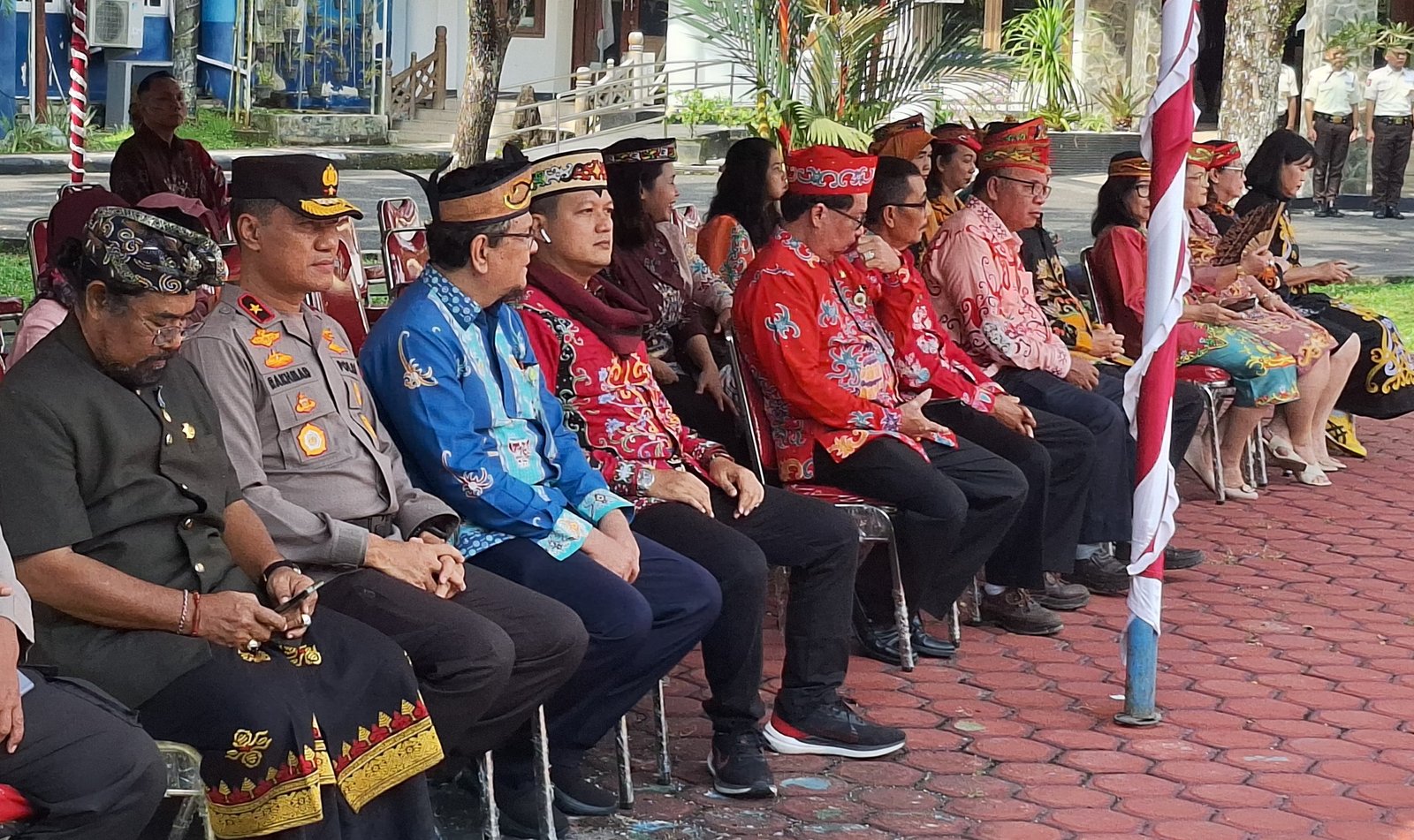 DEKAN FISIP UPR HADIRI UPACARA HARI PENDIDIKAN NASIONAL DI LINGKUNGAN UNIVERSITAS PALANGKA RAYA